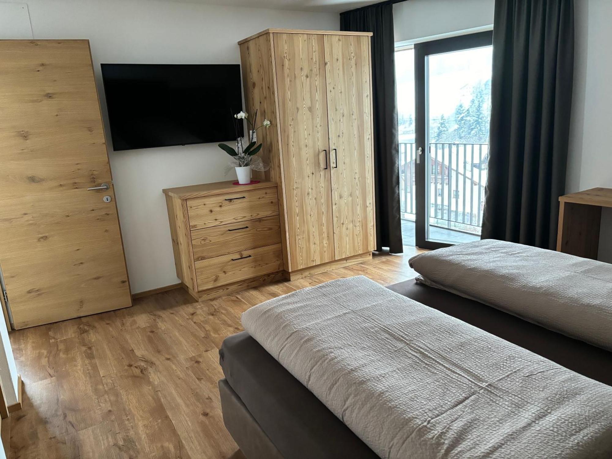 Appartements Pedescin St. Ulrich in Gröden Exterior foto