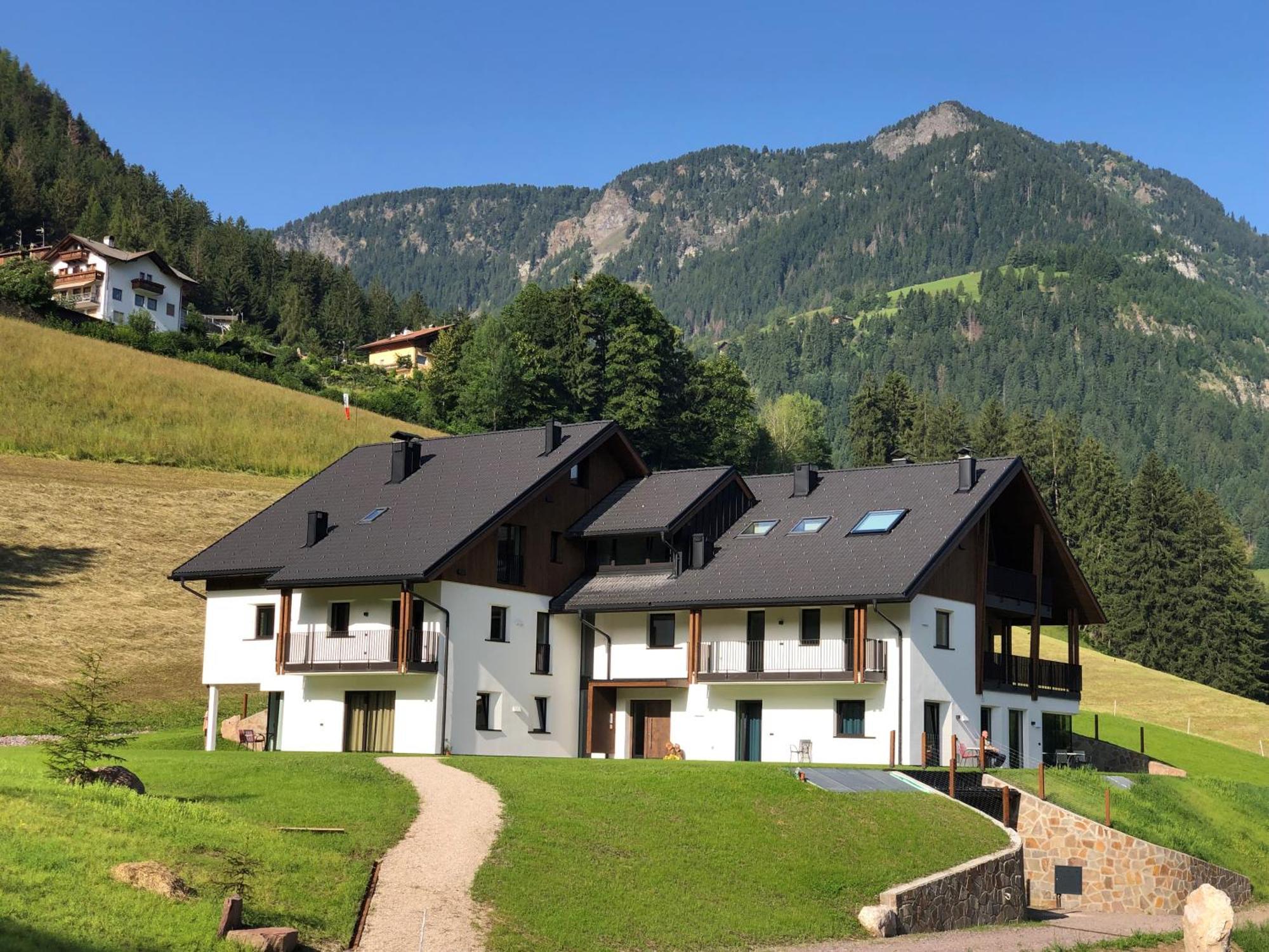Appartements Pedescin St. Ulrich in Gröden Exterior foto